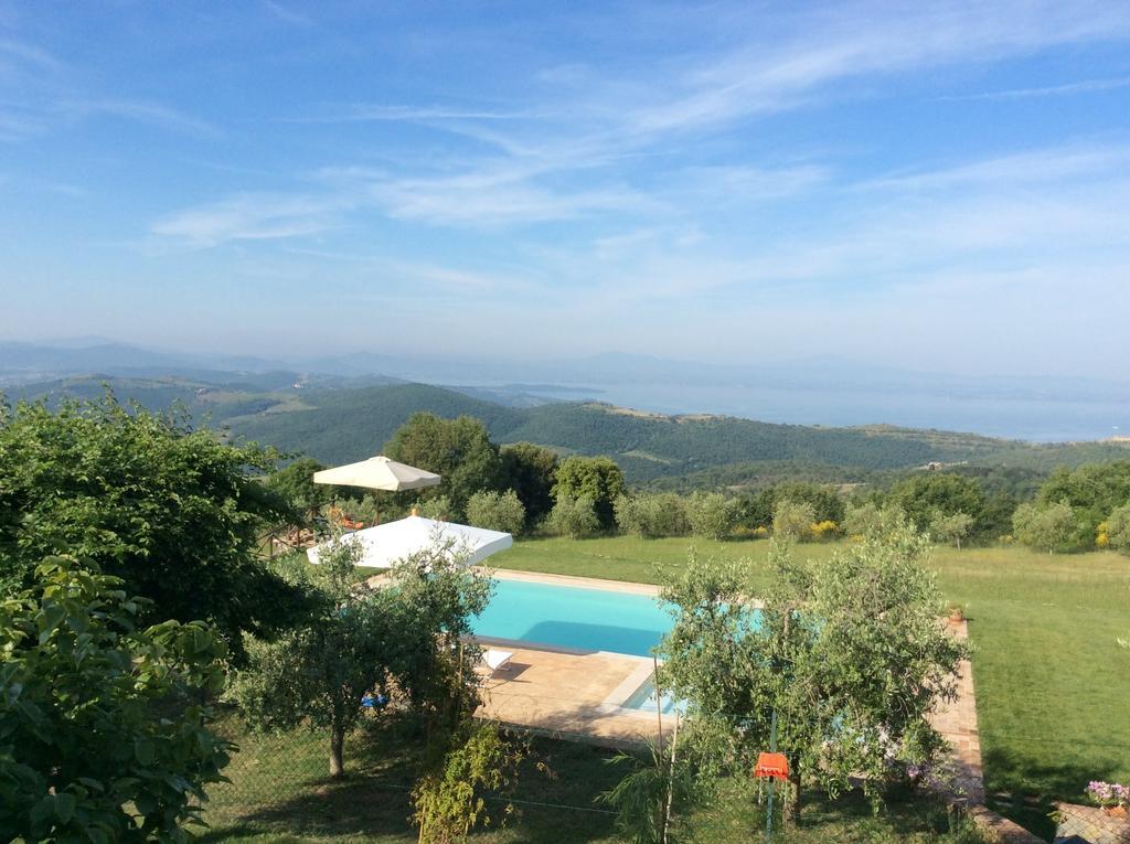Agriturismo La Bicocca - Apt. "Il Leccio" Castel Rigone Buitenkant foto