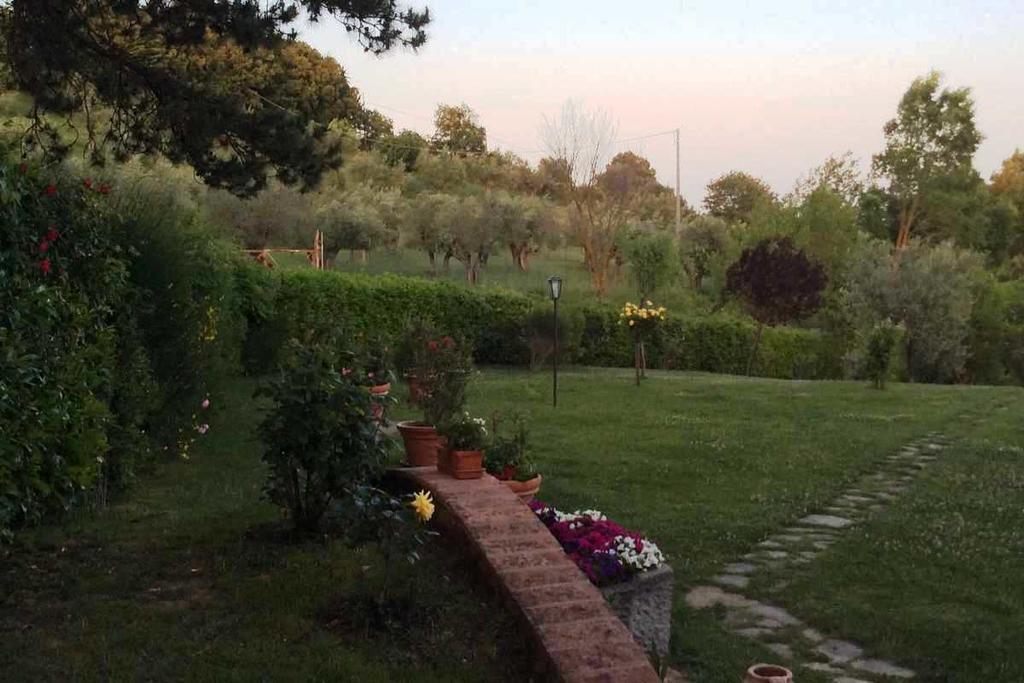 Agriturismo La Bicocca - Apt. "Il Leccio" Castel Rigone Kamer foto