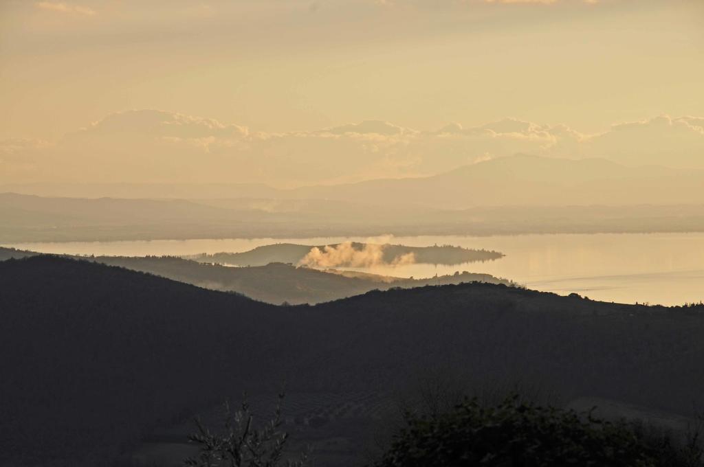Agriturismo La Bicocca - Apt. "Il Leccio" Castel Rigone Buitenkant foto