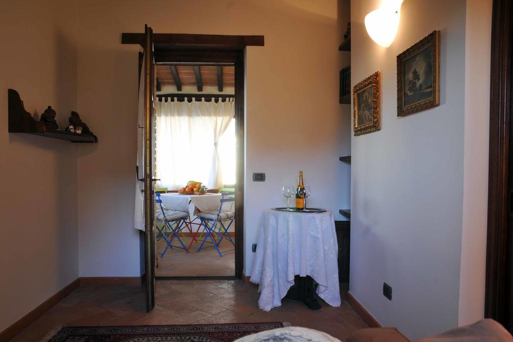 Agriturismo La Bicocca - Apt. "Il Leccio" Castel Rigone Buitenkant foto