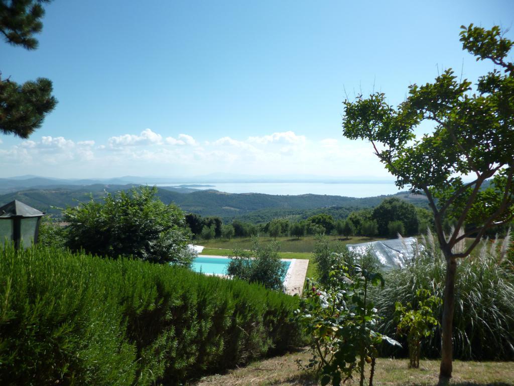 Agriturismo La Bicocca - Apt. "Il Leccio" Castel Rigone Buitenkant foto